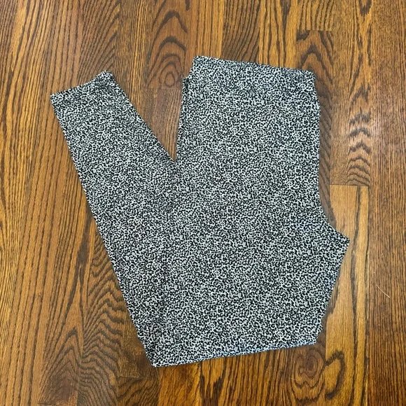 Cuddl Duds Stay Warm Leopard Print Leggings - Picture 5 of 5